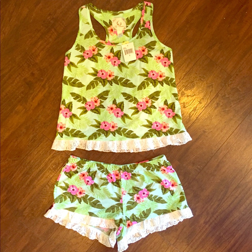 Top and bottom floral Sleepware